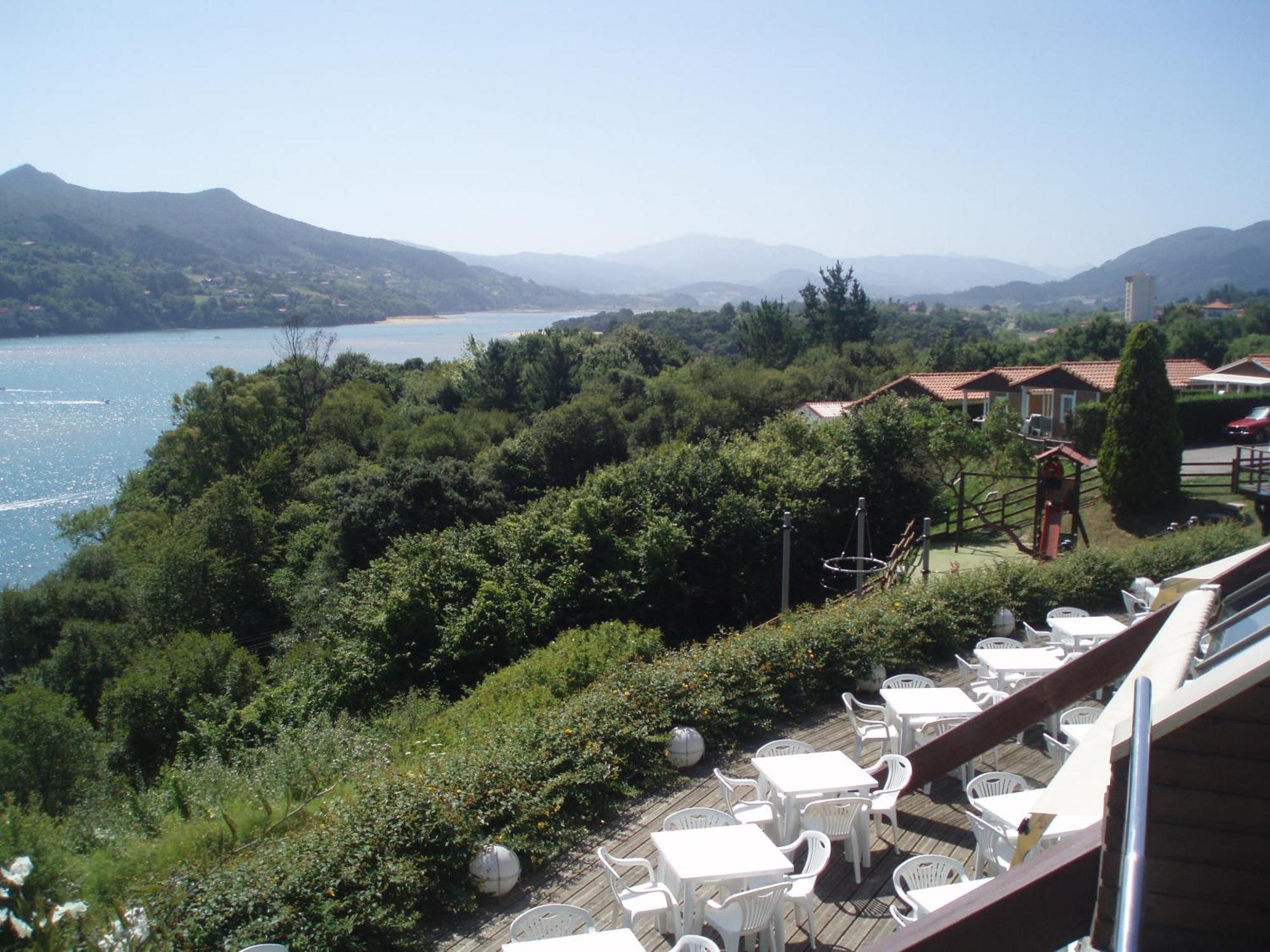 Bungalows Portuondo Parking Gratuito Mundaka Exterior photo