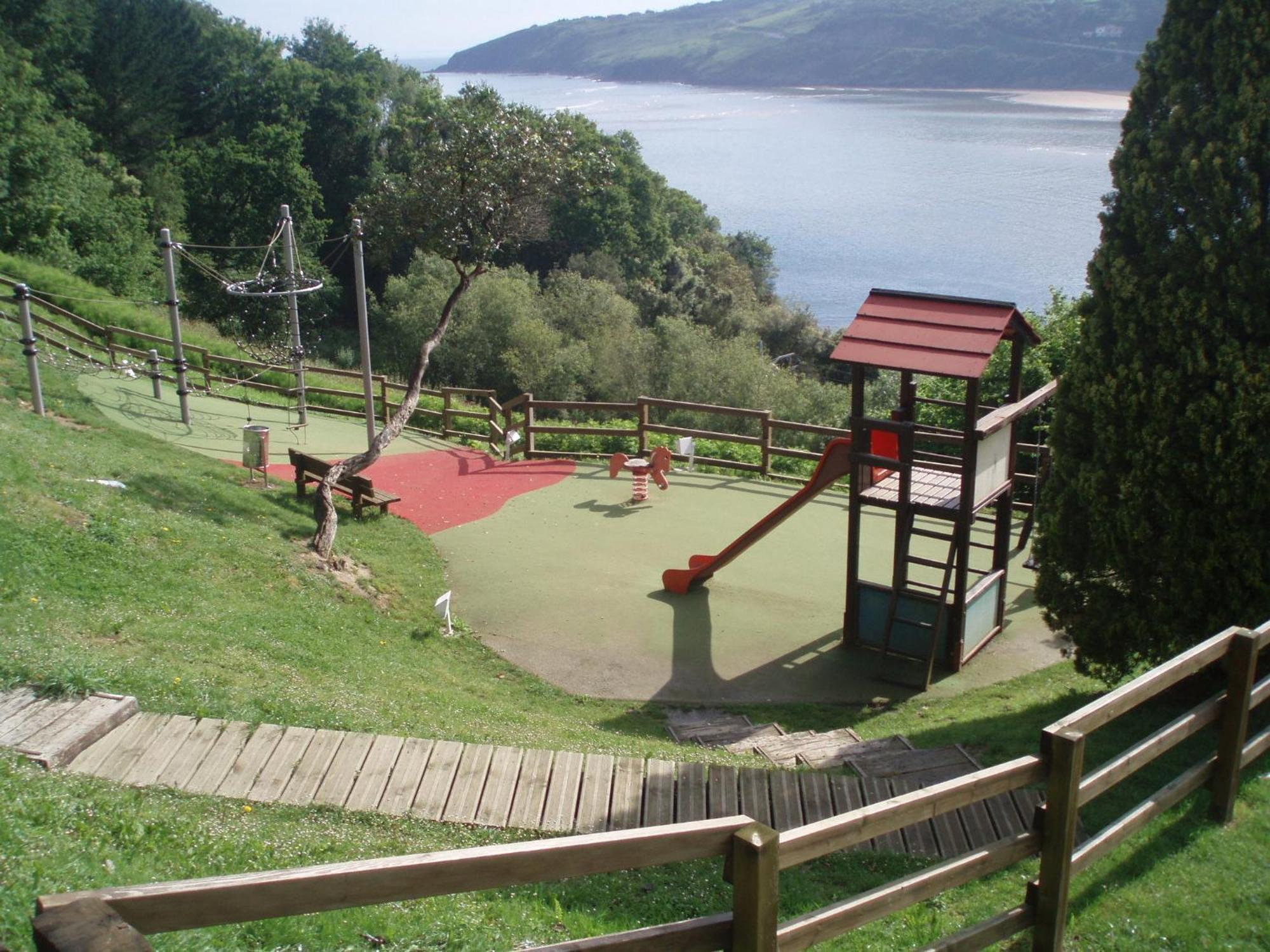 Bungalows Portuondo Parking Gratuito Mundaka Exterior photo